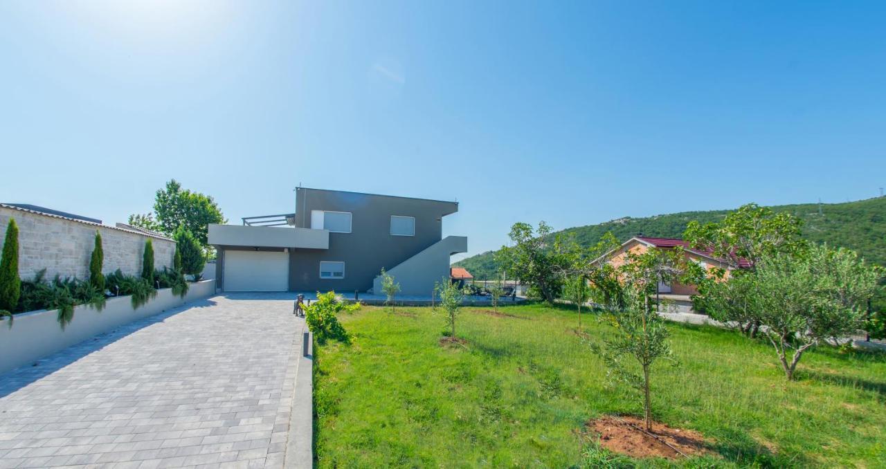 מוסטר Villa Carpe Diem - With Private Pool מראה חיצוני תמונה