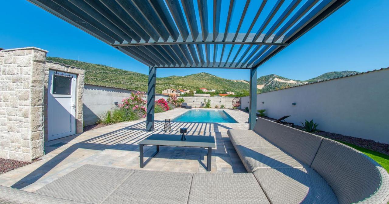 מוסטר Villa Carpe Diem - With Private Pool מראה חיצוני תמונה