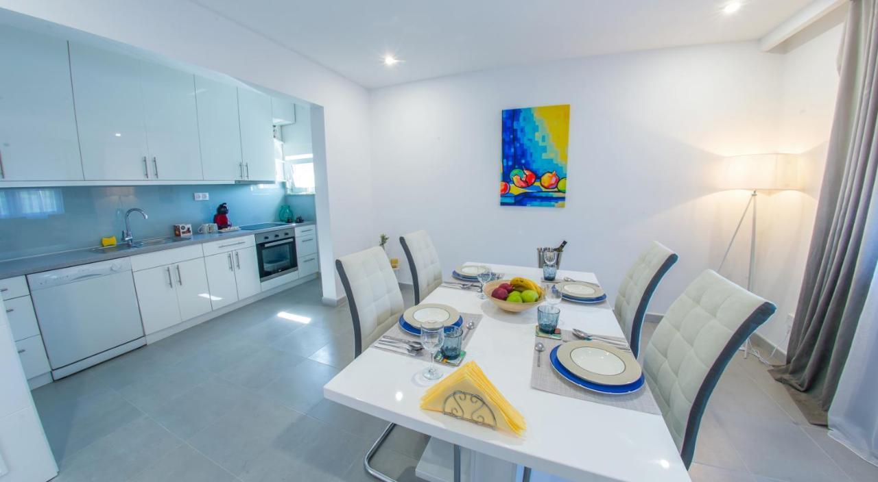 מוסטר Villa Carpe Diem - With Private Pool מראה חיצוני תמונה